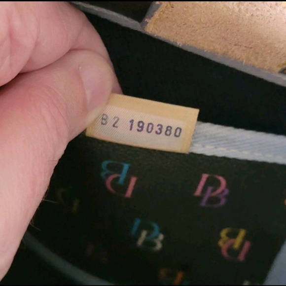 💕DOONEY & BOURKE Mini 
Bag. made in USA - Excellent condition-AUTHENTIC - Picture 8 of 9